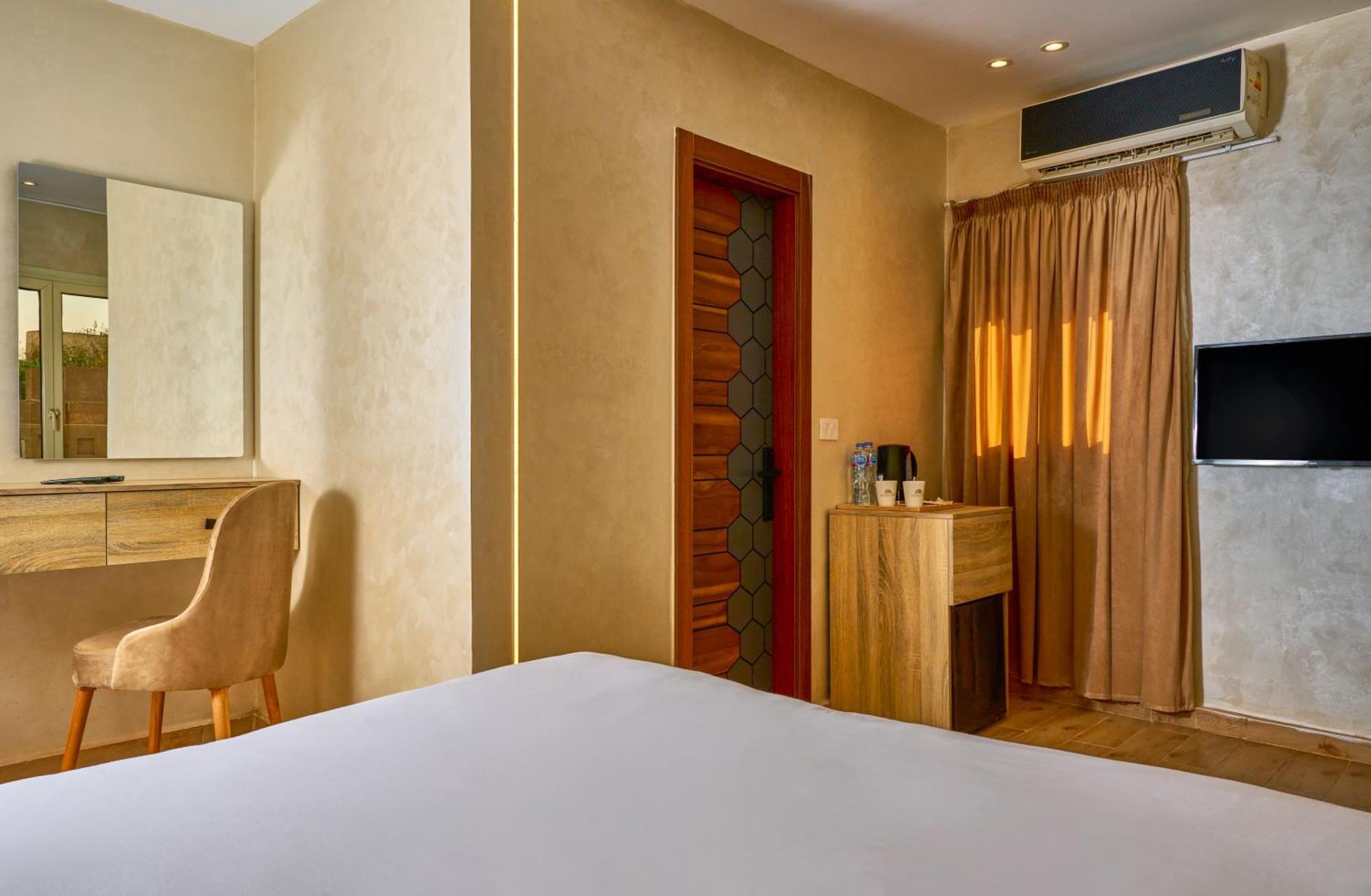 Cleopatra Tower Pyramid View Hotell Kafret el-Gabal Eksteriør bilde